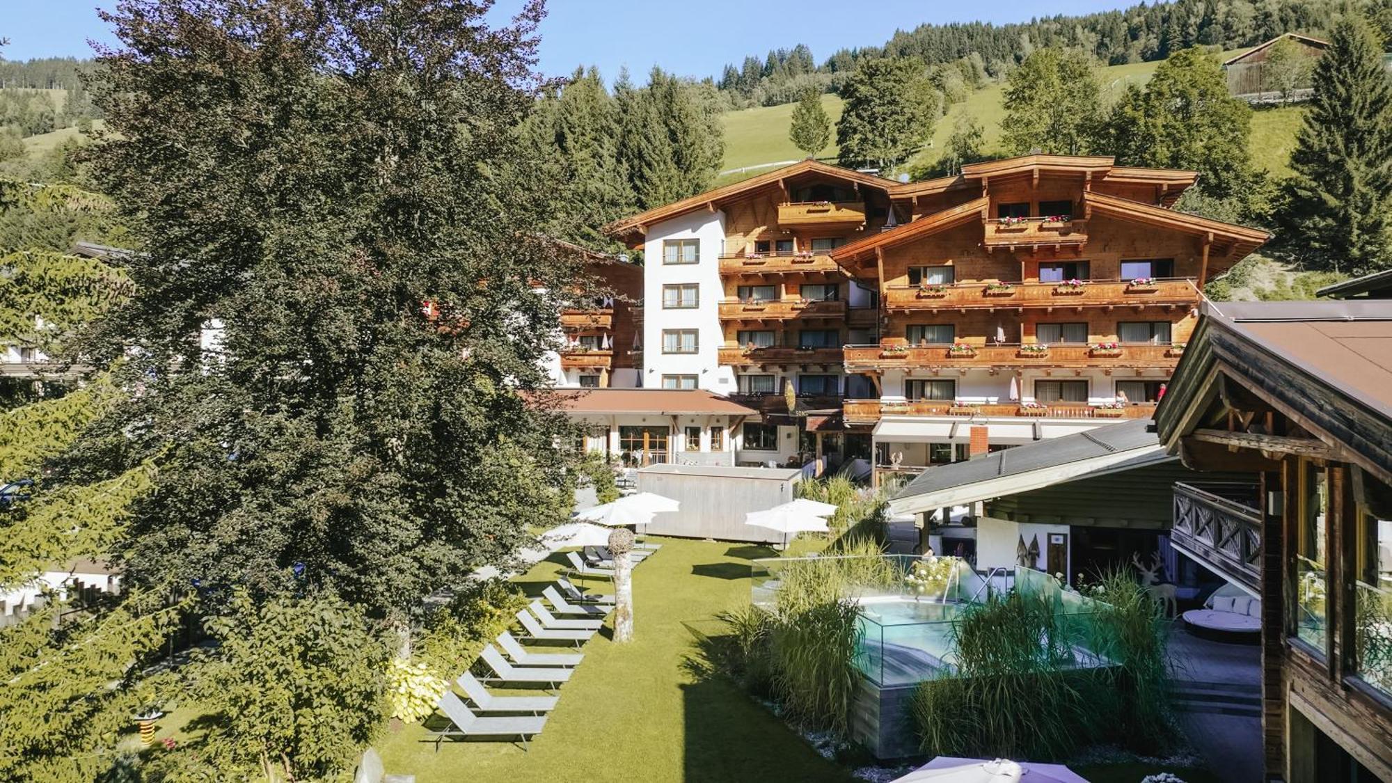 Hotel Die Sonne Saalbach-Hinterglemm Exterior foto
